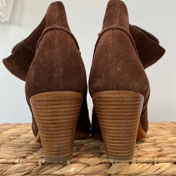 Tesori Karissa Suede Ankle Bootie Cognac Brown Split Front Shaft Stack Heel - Picture 5 of 10